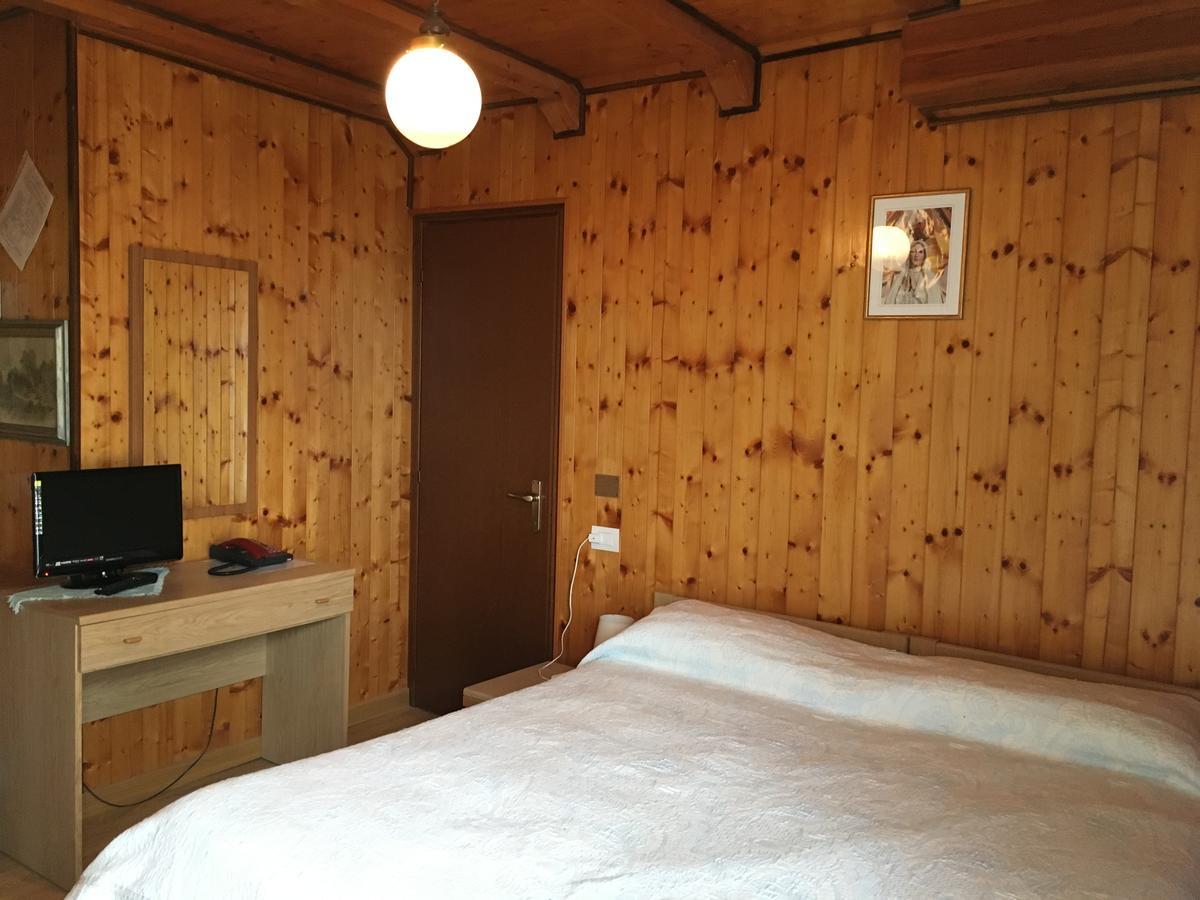 Albergo La Perla Craveggia Buitenkant foto