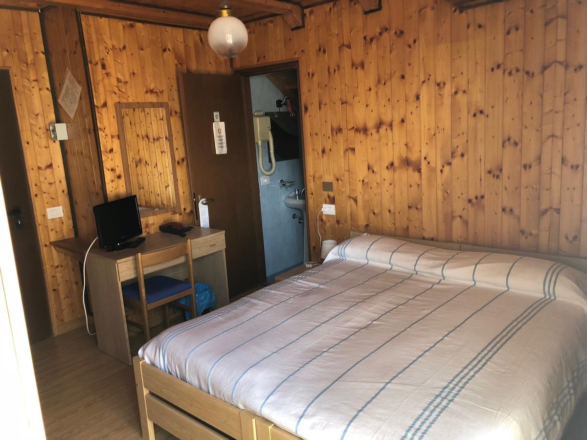 Albergo La Perla Craveggia Buitenkant foto